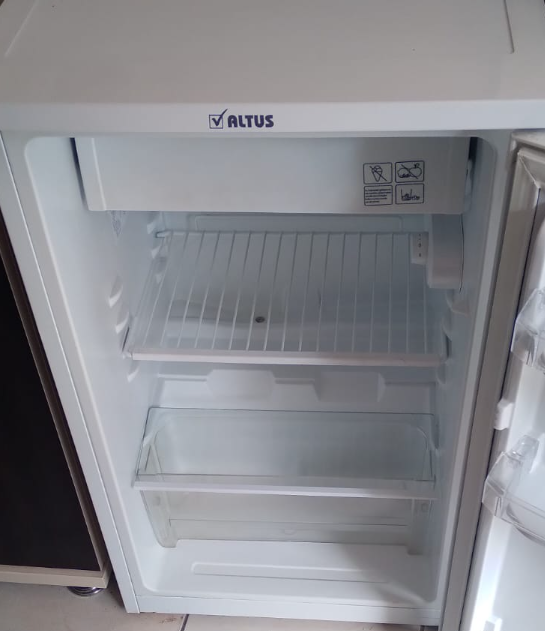 Kullanilmis buro tipi ucuz buzdolabi 1