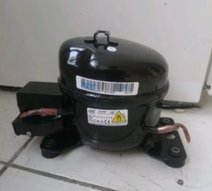 Öğrenci için ucuz elbise dolabı 5 aylık dolap FİYATI: 90 TL 18 ikinci el çıkma buzdolabı motoru FİYATI: 100 TL