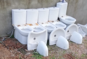 Spot A+ 70 Lt Mini Buzdolabı Kırmızı Renk FİYATI: 5000 TL 5 ikinci el klozet alafranga tuvalet sağlam ucuz 150 TL