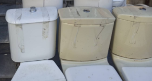 200 TL ikinci el klozet çıkma hela taşı ucuz satılık